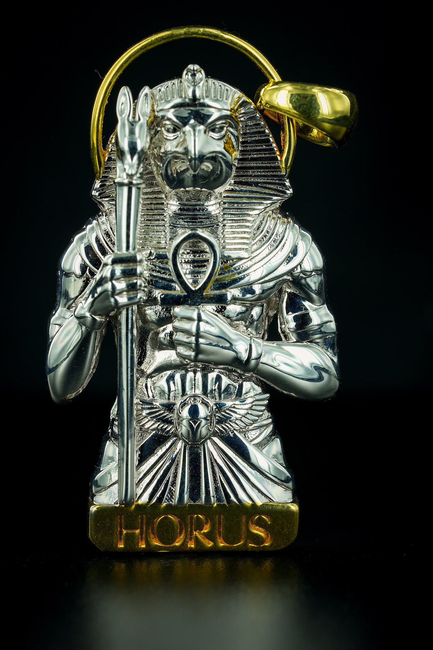 High-detail Horus pendant luxury silver finish – mythological jewelry