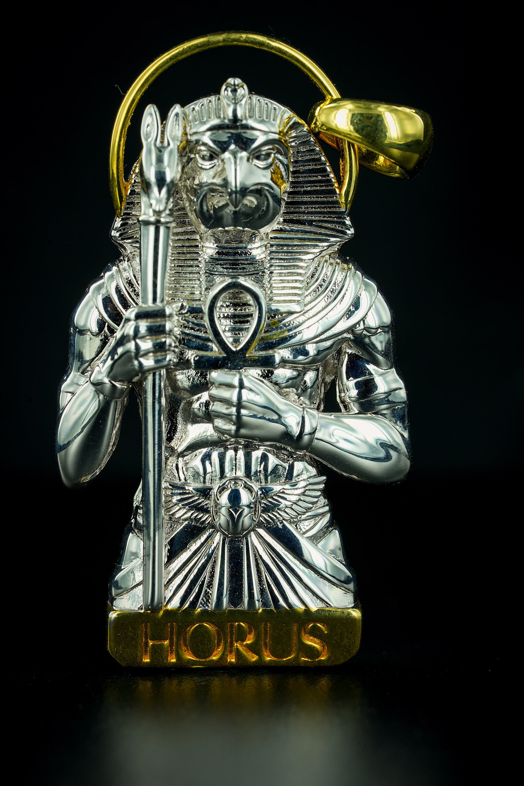 High-detail Horus pendant luxury silver finish – mythological jewelry