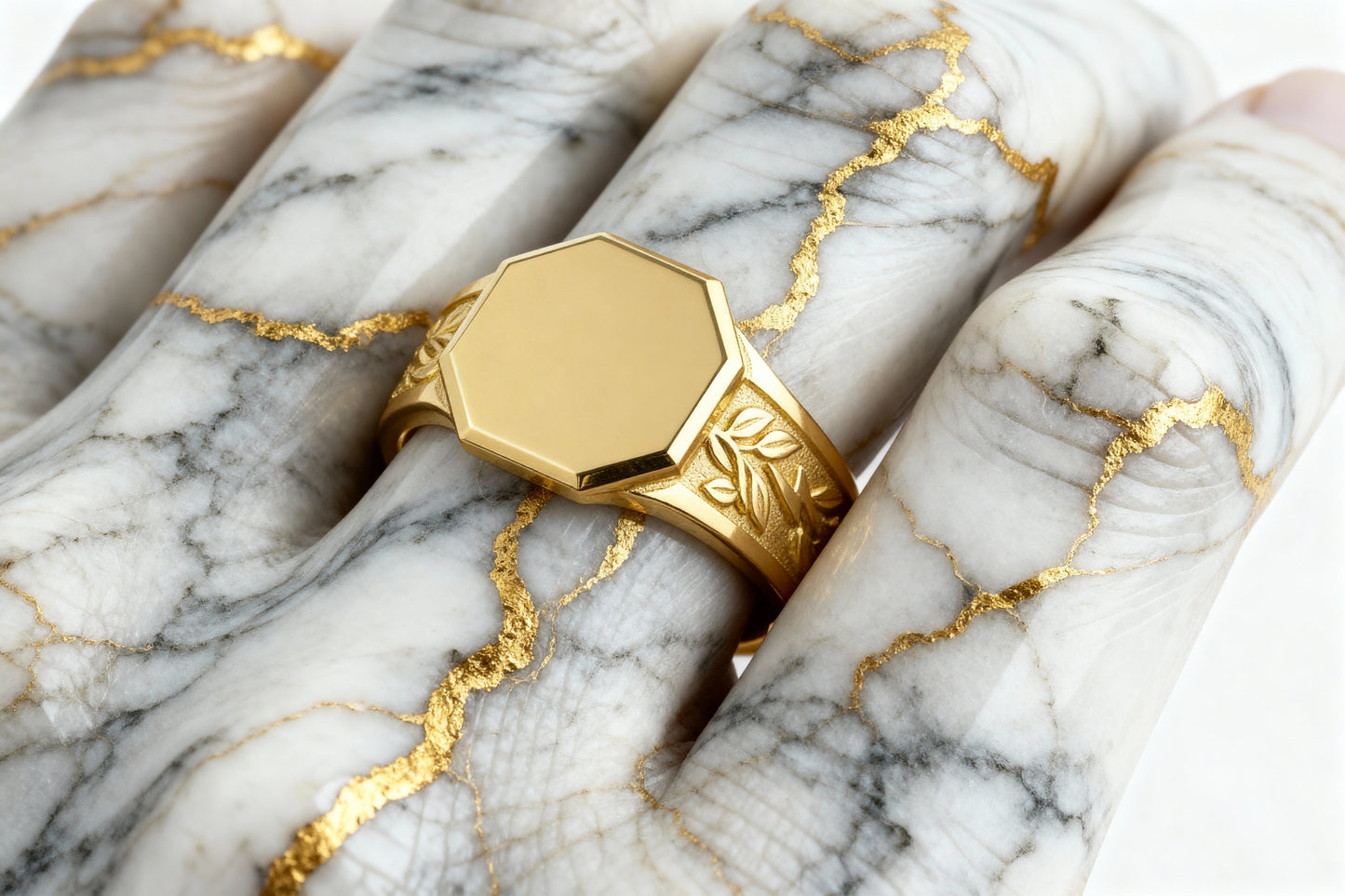 Zeus Ring .925 Silver (18k Gold Plating)